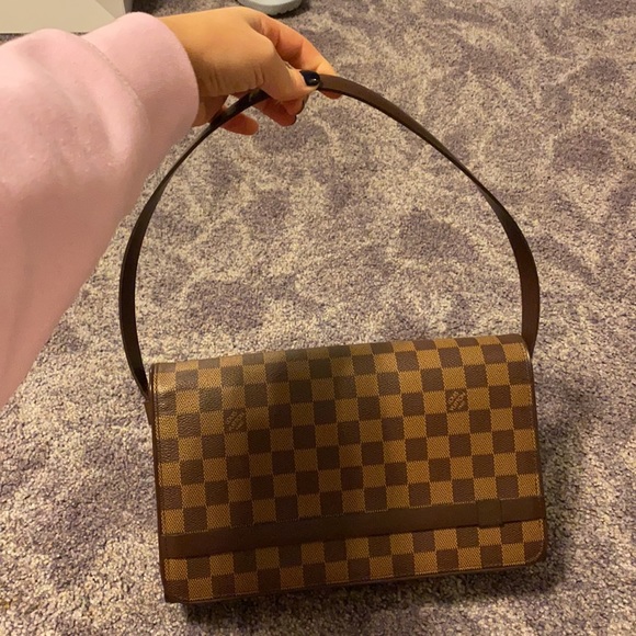 Louis Vuitton BAG - Picture 3 of 3